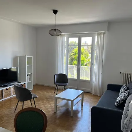 Spacieux Au Calme A Апартаменты Ницца